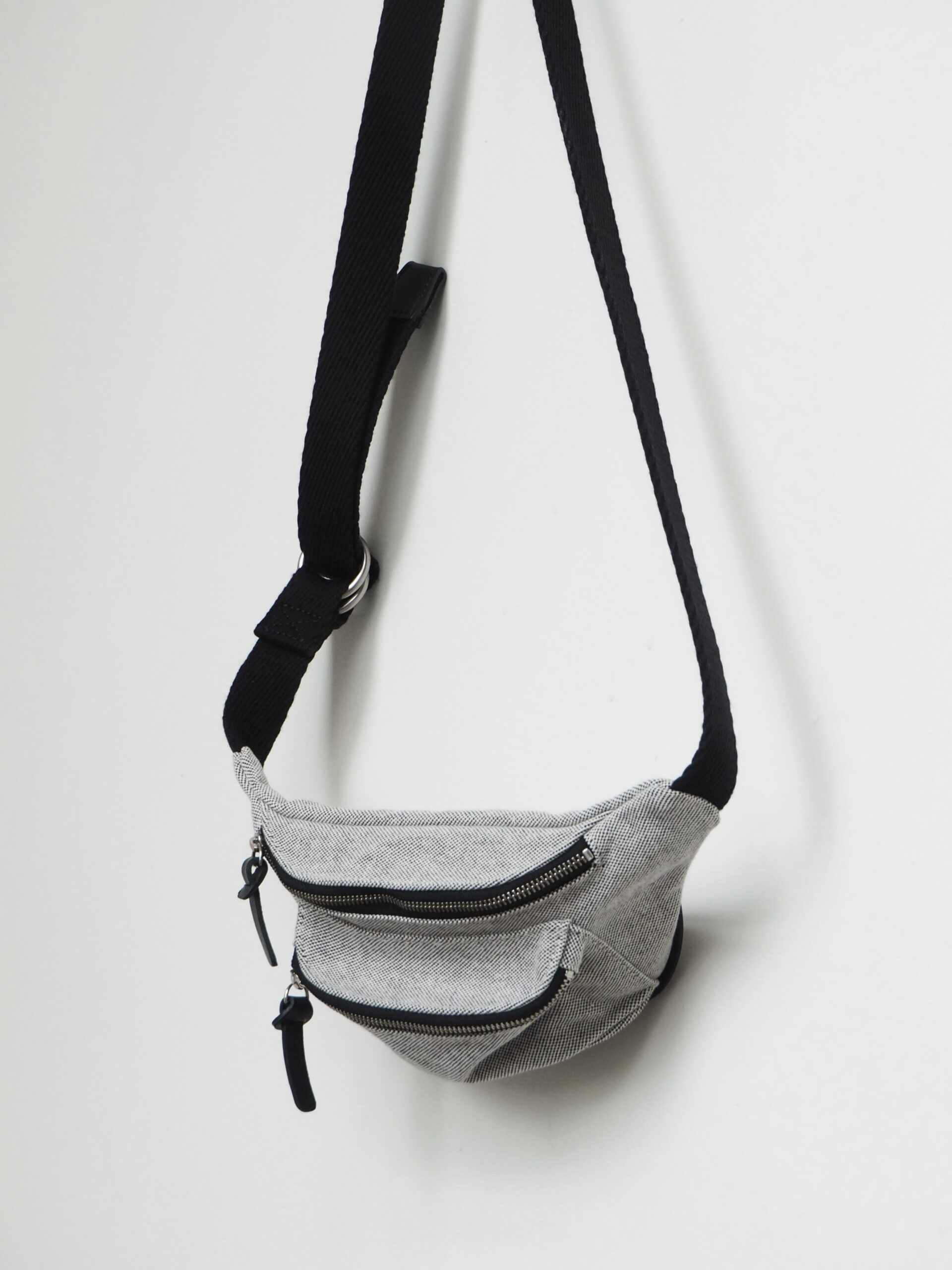 Hender Scheme】 日常使いに最適な新型バッグ “mini waist pouch ...